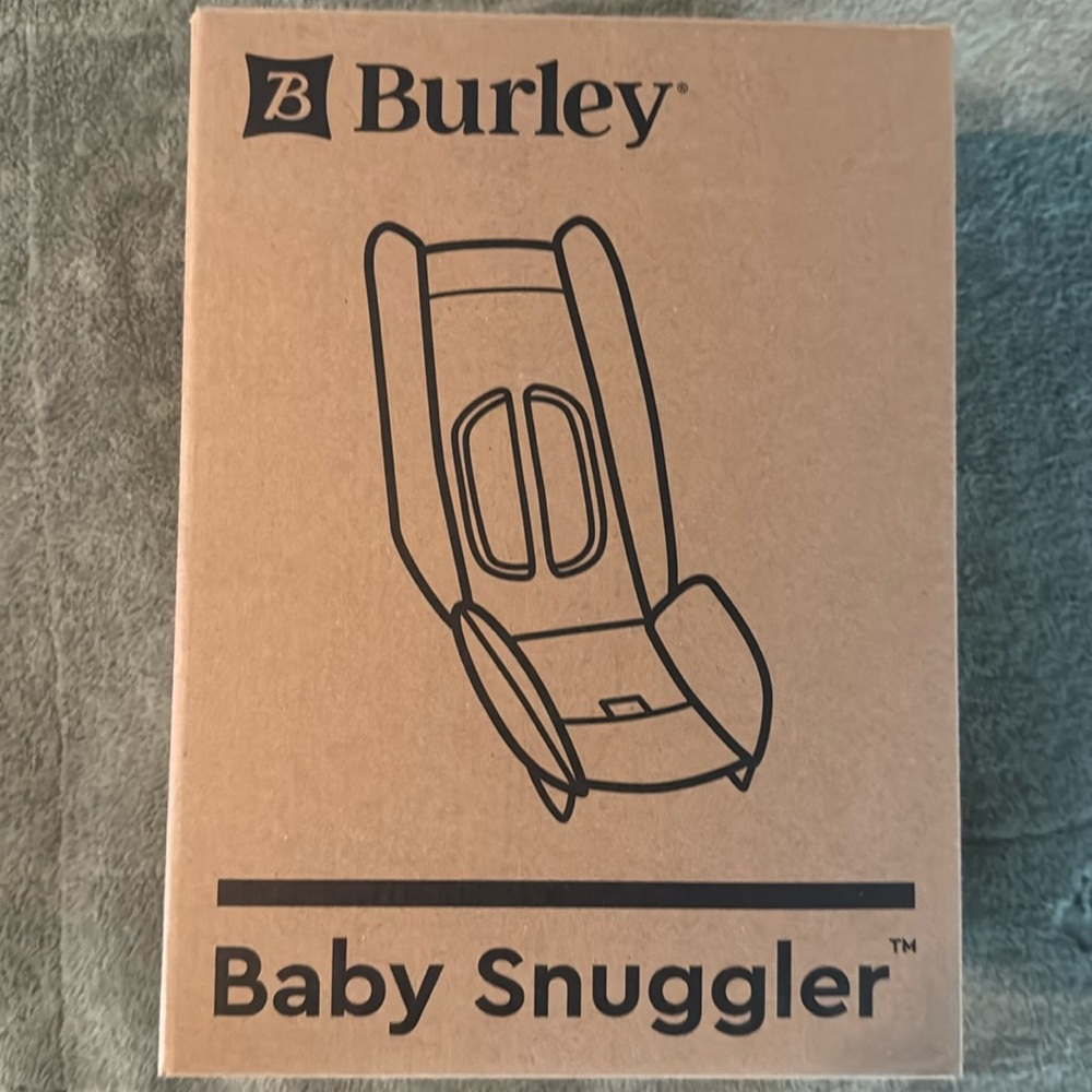 Like new. Burley Baby Snuggler